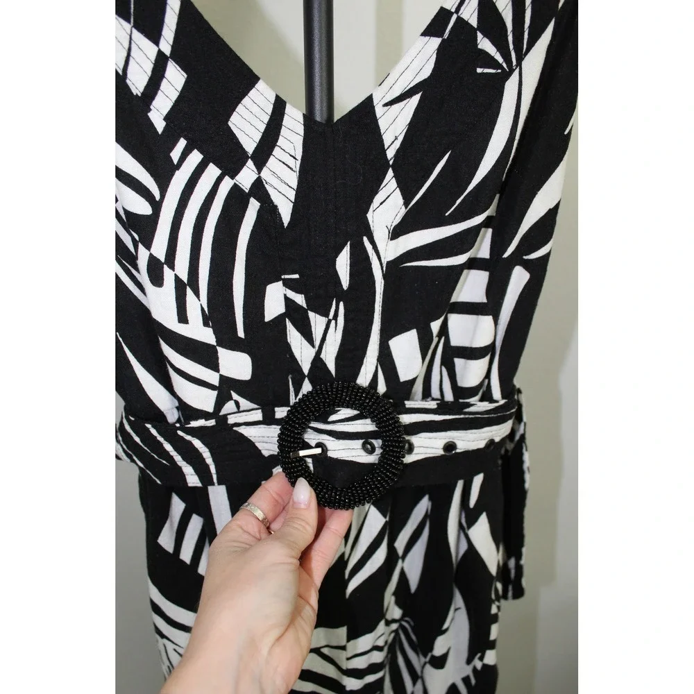 Tahari Black White Palm Leaf Sleeveless Wide Leg Belted Jumpsuit‎ Pockets Size 4